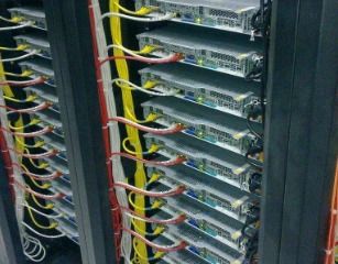 江西高性價比服務器租用與托管服務，專業金盾防火墻護航